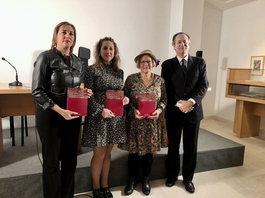 Inmaculada Toledano, Cristina Aranda, Beatriz Castro y Antonio Sánchez en la presentación / Foto La Voz.