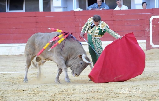 Ferrera, Urdiales y Aguado salen a hombros en Medina del Campo.