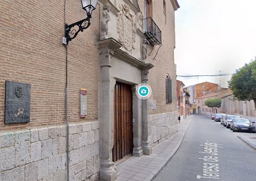 La obra en el Instituto Gómez Pereira obliga a cortar la calle Santa Teresa de Medina del Campo