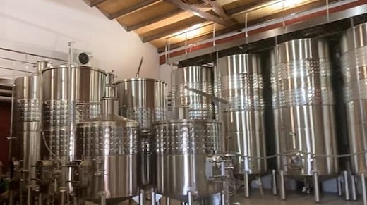 Instalaciones modernas de la bodega Finca las Caraballas – Destino Castilla y León