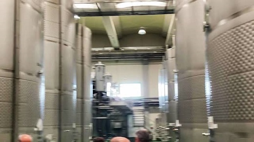 Sala de depósitos de fermentación controlada – Destino Castilla y León