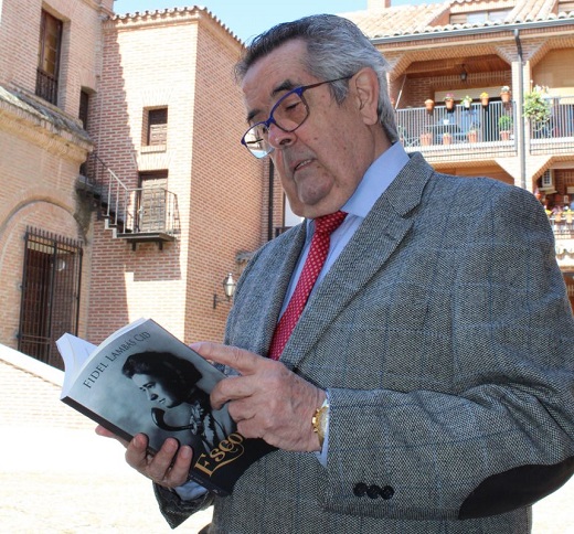 Fidel Lambás presente en la Feria del Libro en Medina del Campo.