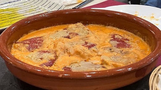 Tapa de pimientos del piquillo rellenos deliciosos – La mesa del Conde 