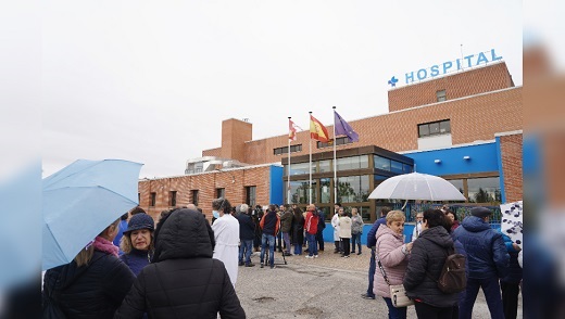 Concentración en defensa del Hospital de Medina del Campo. Foto: ICAL