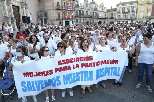 Manifestación 10-08-2023 en defensa del Hospital Comarcal de Manifestación 10-08-2023 en defensa del Hospital Comarcal de Medina del Campo. ( REPORTAJE FOTOGRÁFICO )