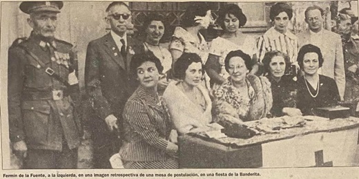 Fermín de la Fuente , a la izquierda, en una imágen retrospectiva de una mesa de postulación, en una fiesta de a Banderita.