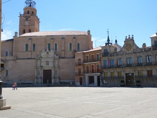 Plaza mayor de la Hispanidad – Destino Castilla y León