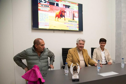 Medina del Campo abre un pequeño museo taurino en su plaza de toros.