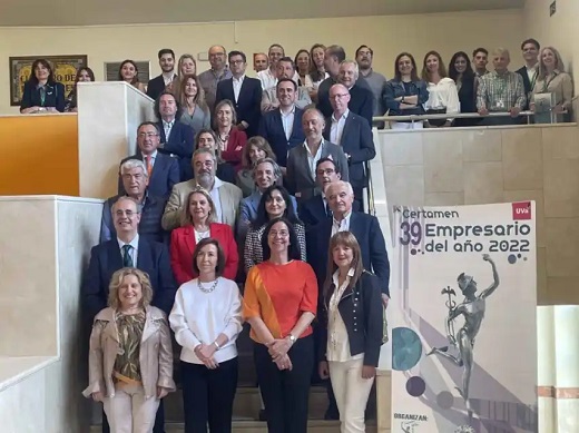 Foto de familia del jurado del 39º Certamen Empresario del Año de la UVa UVa