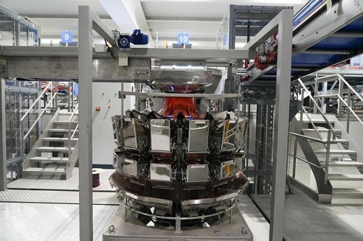 Imagen de una parte de la fábrica robotizada y automatizada. J.M. LOSTAU