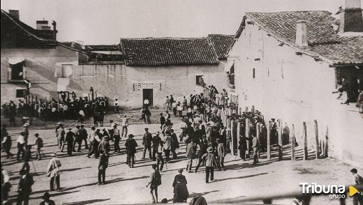 Rueda y sus chimeneas gigantes