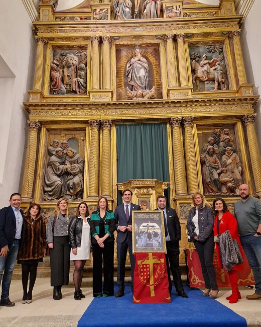 Presentado el cartel de la Semana Santa 2023 de Medina del Campo, obra del fotógrafo Medinense Benjamín Redondo.