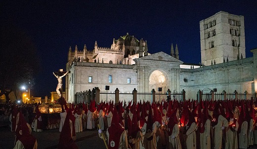 Procesión del Cristo de las Injurias en Zamora J.L. Leal ICAL