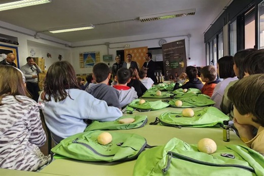 Archivo - Imagen de archivo de un desayuno saludable con escolares. - UPA - Archivo Archivo - Imagen de archivo de un desayuno saludable con escolares. - UPA - Archivo