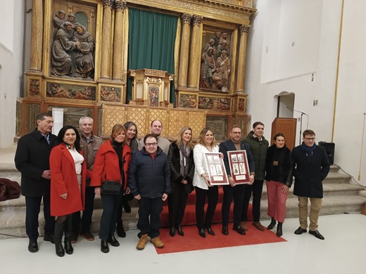 Momentos los vividos hoy durante el acto de hermanamiento del Santo Descendimiento del Señor con la Oración del Huerto y la Vera Cruz en el Hospital Simón Ruiz