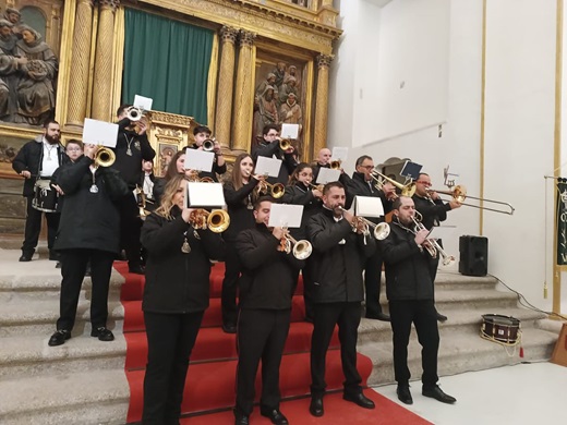 Momentos los vividos hoy durante el acto de hermanamiento del Santo Descendimiento del Señor con la Oración del Huerto y la Vera Cruz en el Hospital Simón Ruiz