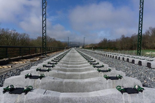 Futuro tramo de doble vía.