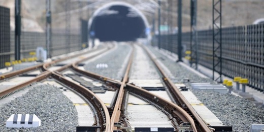 Transportes completa por 4,5 millones la contrataci&oacute;n de suministros para montar la segunda v&iacute;a entre Medina del Campo y Zamora, de la alta velocidad a Galicia.