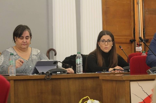 Atenea Santana comparte bancada con la oposici&oacute;n // Paula de la Fuente