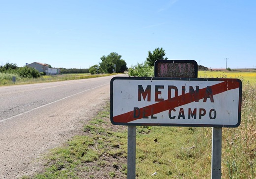 La antigua Nacional VI, a su paso por Medina del Campo. Fotos y vídeo: Rodrigo Ucero