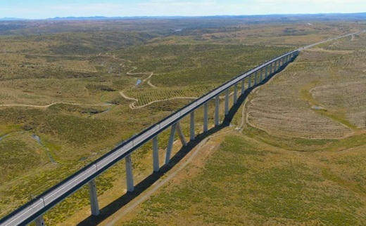 El Corredor Atlántico concentra más de 2.000 millones de euros en licitaciones. El Corredor Atlántico concentra más de 2.000 millones de euros en licitaciones.