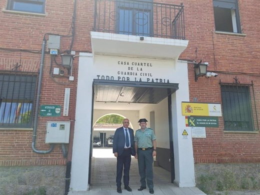 Canales visita el cuarte de la Guardia Civil de Medina, recientemente rehabilitado tras una inversión de 1,1 millones.
- SUBD. GOBIERNO VALLADOLID