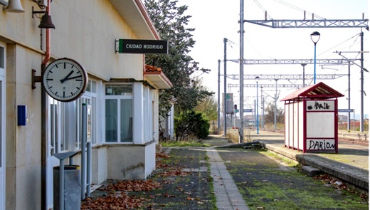 Estaci&oacute;n del ferrocarril de VViudad Rodrigo, Salamanca.