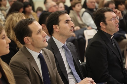 La delegada territorial de la Junta, Raquel Alonso, el presidente de la Diputaci&oacute;n, Conrado &Iacute;scar, y el alcalde de Medina del Campo, Guzm&aacute;n G&oacute;mezAyuntamiento de Medina del Campo
