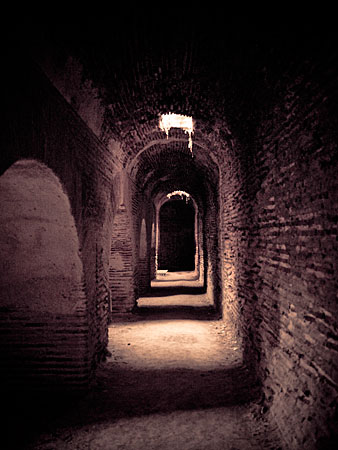 Galerías subterráneas del castillo de La Mota | © Javier García Blanco