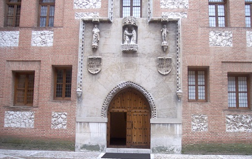 Patio de Armas del Catillo de la Mota de Medina del Campo